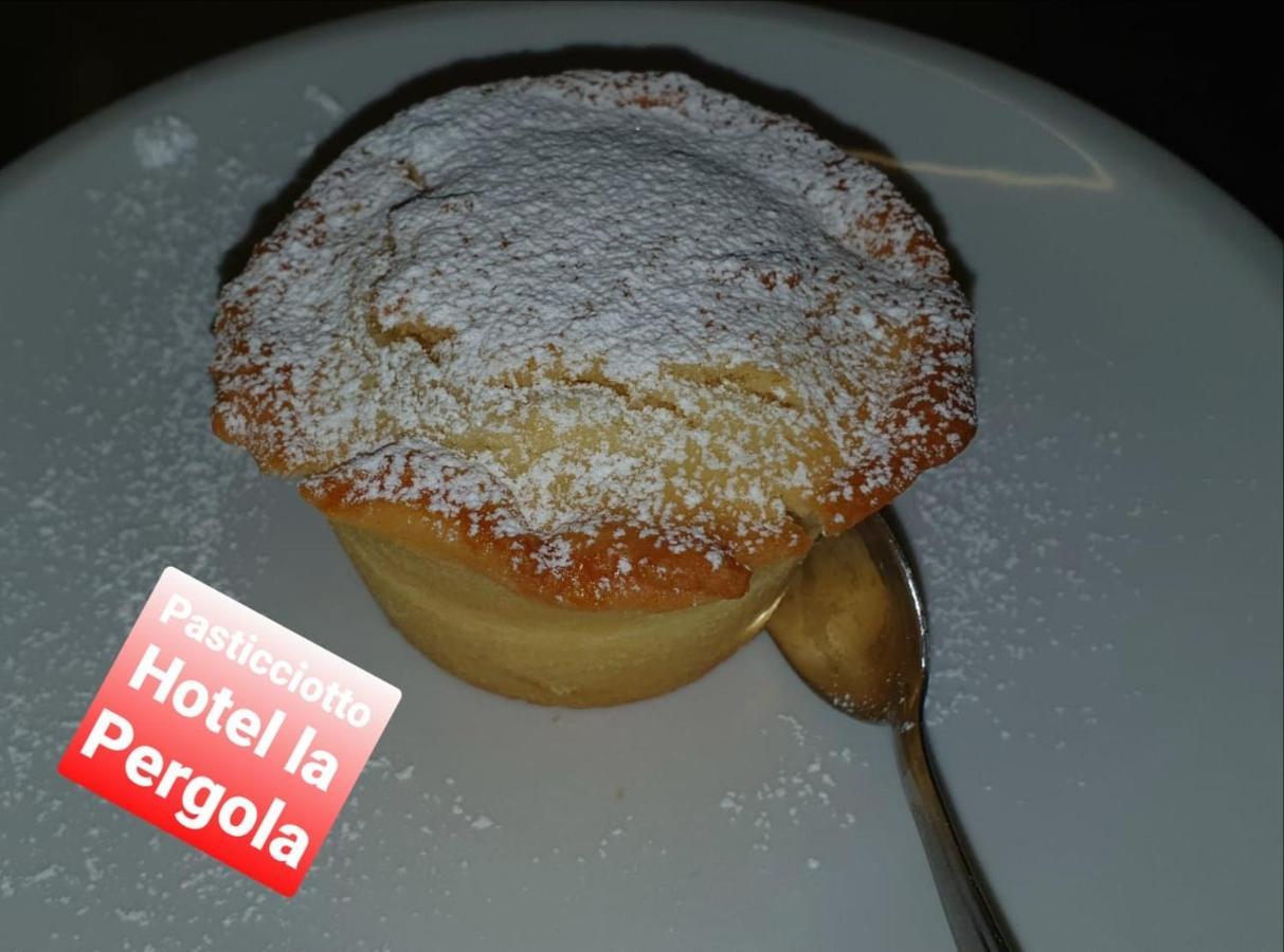 Hotel La Pergola بيلاريا-إيجيا مارينا المظهر الخارجي الصورة