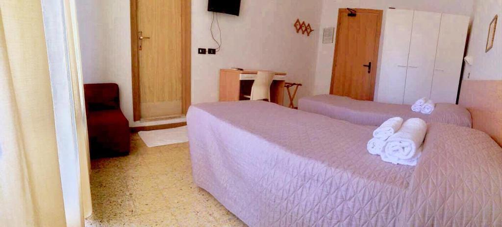 Hotel La Pergola بيلاريا-إيجيا مارينا المظهر الخارجي الصورة